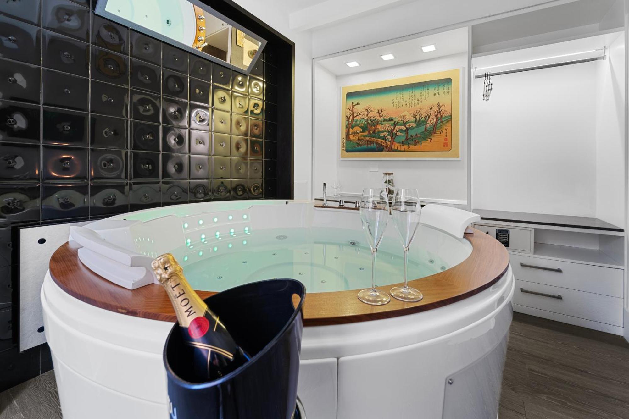 Ukiyo Suites And Rooms Κάλιαρι Εξωτερικό φωτογραφία
